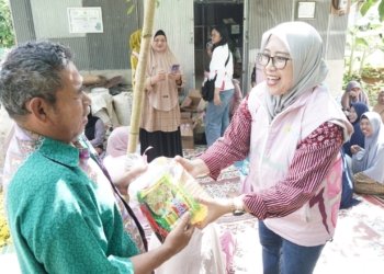 Semangat Ramadhan, PLN UID Kalselteng Gelar Aksi Sosial Srikandi Berbagi