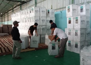 Cermati Daftar Pemilih Untuk PSU, KPU Kalsel Mulai Buka Kotak Suara Pilkada 2024 Lalu