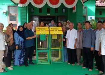 Inovatif! Bank Sampah Sekumpul dan Kelurahan Sekumpul Hadirkan Tempat Sampah Pilah dari Kawat