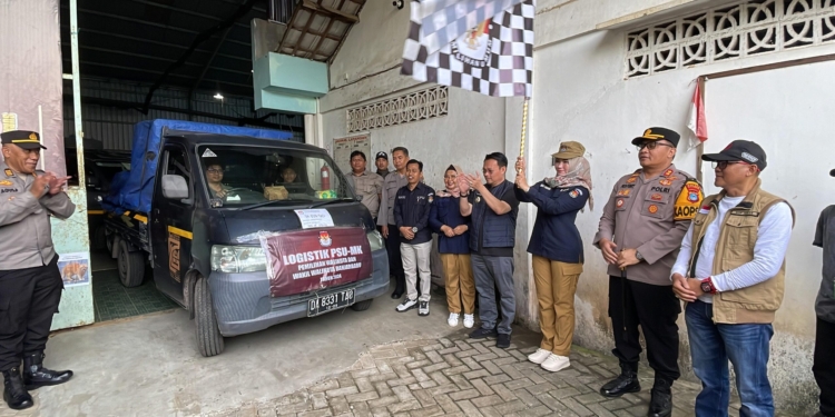 KPU Kalsel Lepas Distribusi Logistik Untuk PSU di Kota Banjarbaru