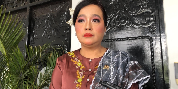 Komisi II DPRD Emi Lasari Minta Masyarakat Terima Hasil PSU Dengan Lapang Dada
