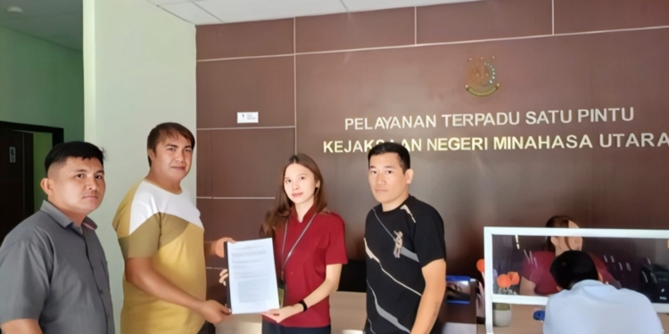 Diduga Selewengkan Dana Desa, Kades Kokoleh Dua Dilaporkan ke Kejaksaan