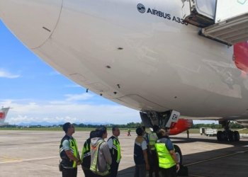 Pesawat Haji Telah Tiba di Bandara Syamsudin Noor Siap Layani Embarkasi Haji 2025