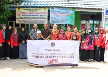 Kantor Imigrasi Kelas I TPI Banjarmasin & DWP Bagikan Makanan Bergizi Gratis