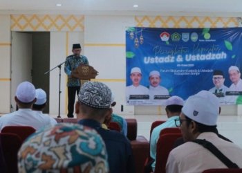 Dalam Semarak Hardiknas 2025, Forum Silaturahmi Ustadz-Ustadzah Banjar Beri Hadiah Istimewa
