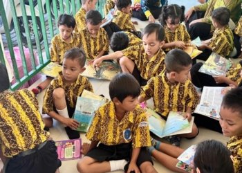 Dispersip Kotabaru Bangun Karakter Anak Lewat Dongeng