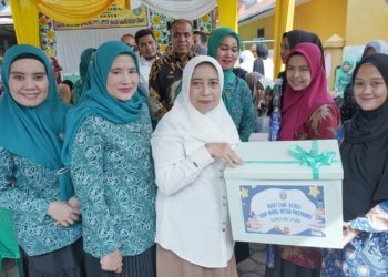 Wakil Ketua PKK Sumut dan Ketua PKK Asahan Kunjungi Posyandu dan PAUD 