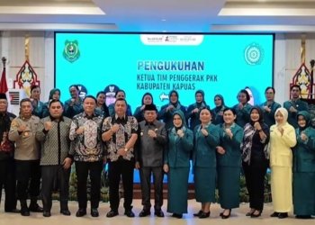 Kukuhkan dan Lantik Ketua Pengurus TP-PKK Periode 2025–2030, Ini Harapan Bupati Kapuas