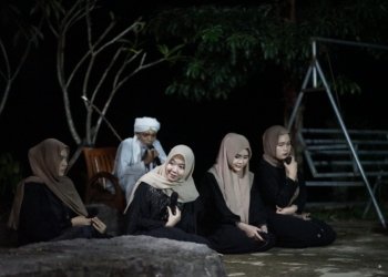 Tawa, Musik, dan Makna: Keluarga Haliling dan Sama Management Hidupkan Malam Journalist Camp V