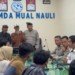 Mahasiswa GERAM Lakukan Mandi Massal di Depan Kantor, Protes Krisis Air Bersih yang Tak Kunjung Usai