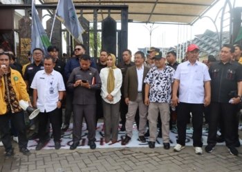 Mahasiswa Unmul Demo di Gedung DPRD Kaltim, Tuntut Penanganan Kasus Perambahan Hutan KHDTK