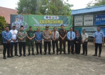 Dandim 1006/Banjar dan Forkopimda Banjarbaru Launching Perdana Program Makan Bergizi Gratis untuk Siswa
