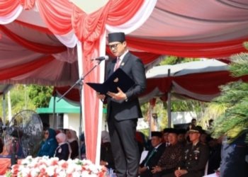 Ketua DPRD Tanah Bumbu Lantang Bacakan UUD 1945 di Upacara Hari Lahir Pancasila: Seruan Perkuat Semangat Kebangsaan