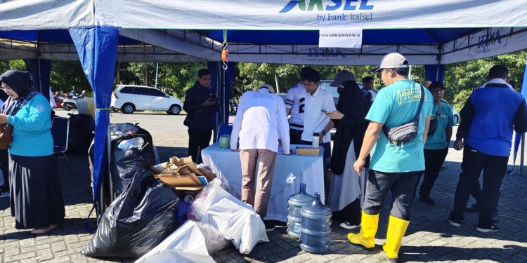 DLH Kalsel Programkan Tukar Sampah Dapat Sembako
