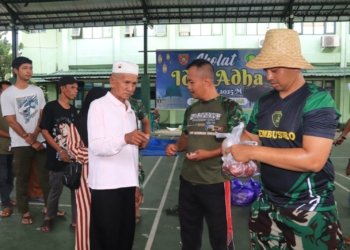 Tebar Kepedulian di Hari Raya, Dandim 1006/Banjar Kurban 10 Ekor Sapi untuk Warga dan Anak Panti