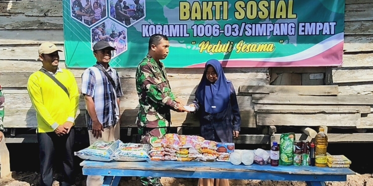 Peduli Warga Terlupakan, TNI dan Pemdes Karya Makmur Ulurkan Tangan untuk Nenek Paijem