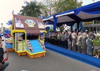 Meriah dan Penuh Warna, Bupati Banjar H Saidi Mansyur Lepas Pawai Ta’aruf MTQ Nasional XXXVI Tingkat Provinsi Kalsel