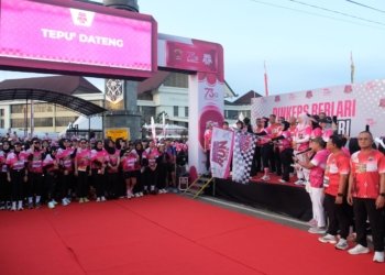 Bhayangkari Daerah Kalsel Pecahkan Rekor MURI dengan Banua Pinkers Run 2025