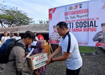 Polres Tanah Bumbu Gelar Bakti Sosial dan Program Kopi Manis dalam Rangka Hari Bhayangkara ke-79