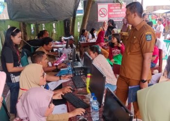 Hari Pertama SPMB Sibolga, Sekolah Negeri Diserbu Orang Tua dan Calon Siswa