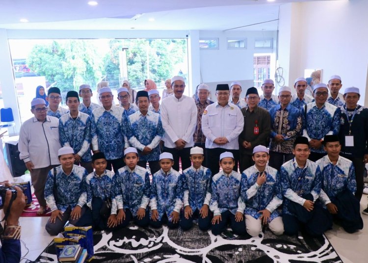 Bupati Kabupaten Banjar H Saidi Mansyur Sambangi Pemondokan Kafilah MTQ Kalsel