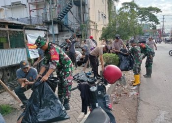 Pasar Kertak Hanyar Berubah Wajah: TNI, Polri, dan Warga Bergerak Bersama Wujudkan Lingkungan Bersih