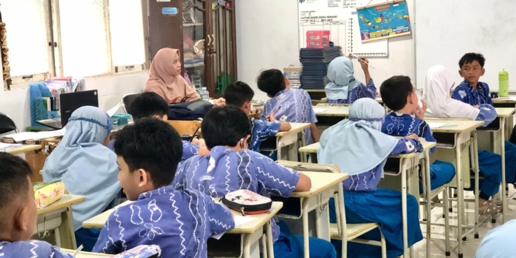 Putusan MK Soal Pendidikan Dasar Gratis Jadi Polemik! Swasta Siap atau Tidak?