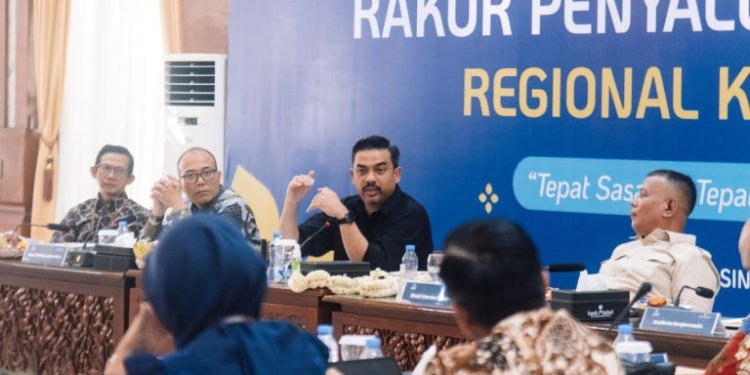 Menteri UMKM Maman Abdurrahman Dorong Penyaluran KUR Sebesar-besarnya