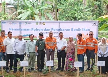 Peringati Hari Lingkungan Hidup Sedunia, PT AR Luncurkan “Aksi Bikin Ecobrick” dan Tanam Pohon di Tapsel