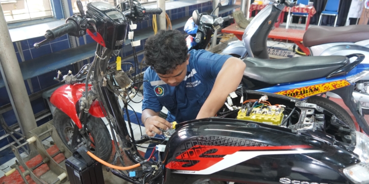 Wujud Hadirnya PLN untuk Rakyat, PLN Kalselteng Kembali Raih Lima Penghargaan CSR Award 2025