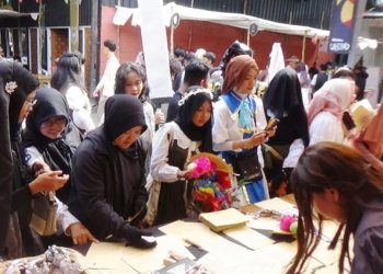 “Med-Faire” Hidupkan Dunia Fantasi: Petualang Pecahkan Quest demi Hadiah dari Sang Pangeran