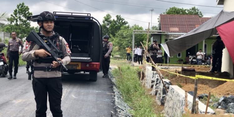 Heboh, Tukang Bangunan Temukan Benda Diduga Mortir Tertanam Satu Meter di Guntung Manggis Banjarbaru