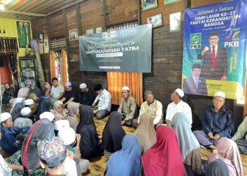 Memaknai Hari Asyura, DPC PKB Kabupaten Banjar Santuni Anak Yatim dan Bagikan Bubur Asyura di Sungai Tabuk