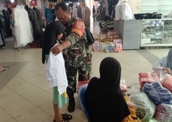 Koramil 1004-08/PLU Bantu Perlengkapan Sekolah Anak Yatim Piatu