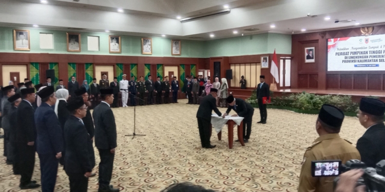 Rotasi 13 Pejabat Pemprov Kalsel, Muhidin Akan Pantau Kinerja 6 Bulan Kedepan