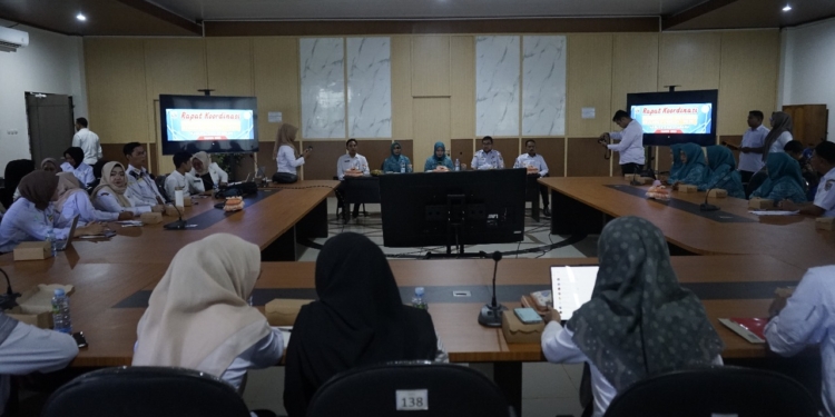 Desa Sampanahan Jadi Lokus PK2D, Ketua TP-PKK Kotabaru Pimpin Rakor Peningkatan Kualitas Keluarga Daerah 2025