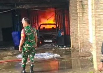 Dramatis! Rumah Dinas Wali Kota Sibolga Terbakar, Diduga Api Berasal dari Mobil Mewah BMW