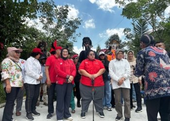 Warga Makroman Bersyukur PDI Perjuangan Hadir Membantu Perekonomian dan Jalan