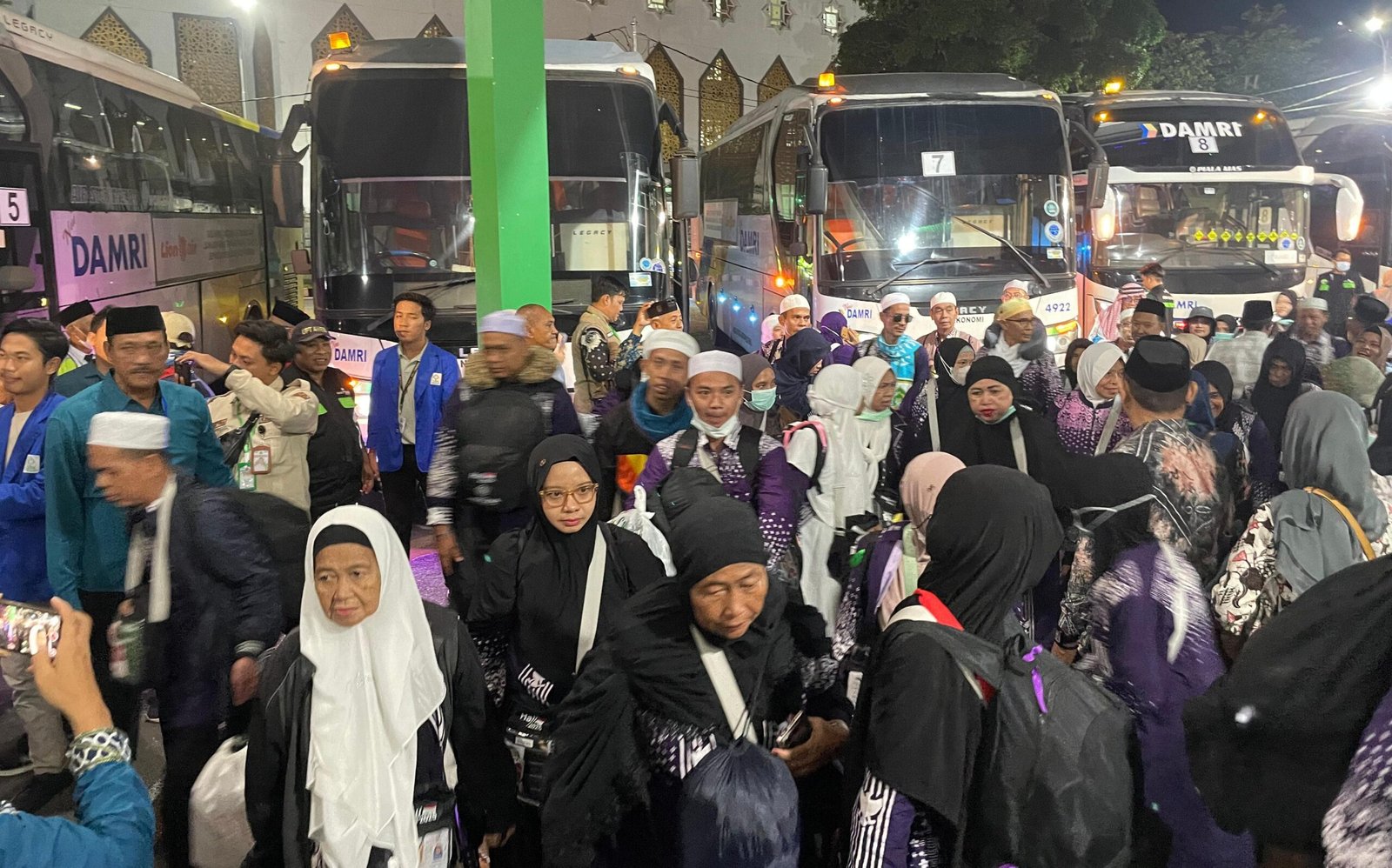 Ratusan Jemaah Tiba di Asrama Haji Banjarmasin, Tutup Fase Kepulangan Haji 2025
