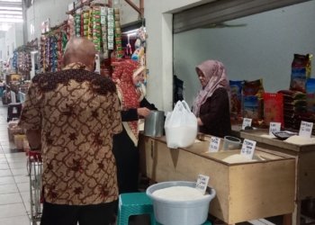 Isu Beras Oplosan Beredar, Pedagang di Pasar Bauntung Banjarbaru Resah
