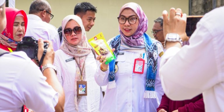 Wali Kota Banjarbaru Tinjau Pelaksanaan Pasar Murah Mandiri