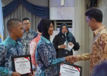 Malam Penuh Apresiasi: Pemkab Banjar Rayakan HUT ke-80 RI dengan Penghargaan untuk Generasi Muda