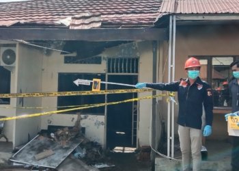 Tim Gabungan Inafis Polda Kalsel Olah TKP Kebakaran di Polres Banjarbaru