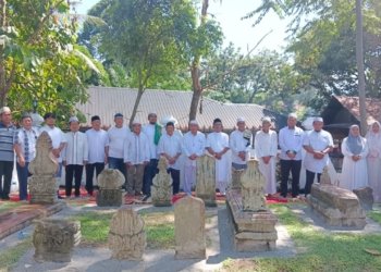 Ziarah Akbar di Makam Tuan Syekh Ibrahim Syah, Barus Penuhi Suasana Syahdu Jelang HUT RI ke-80