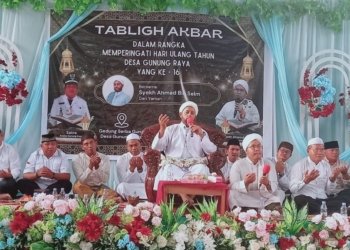 Hadiri Tabligh Akbar di Desa Gunung Raya, Anggota DPRD Tanah Bumbu Komitmen Serap Aspirasi Masyarakat