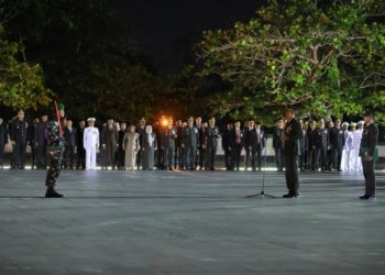 Dandim 1022 Tanah Bumbu Pimpin Apel Kehormatan Di Taman Makam Pahlawan Mattone Pagatan