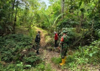Survei Lapangan TNI di Desa Gunung Batu: Jalan Impian Warga yang Kian Dekat Jadi Kenyataan