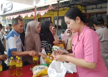 Polres Banjarbaru Gelar Gerakan Pangan Murah, Warga Dapat Beras Rp55 Ribu Per 5 Kg