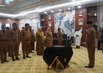Bupati H. Muhammad Rusli Lantik Pejabat Baru, Dorong Profesionalisme dan Semangat Baru di Pemkab Kotabaru