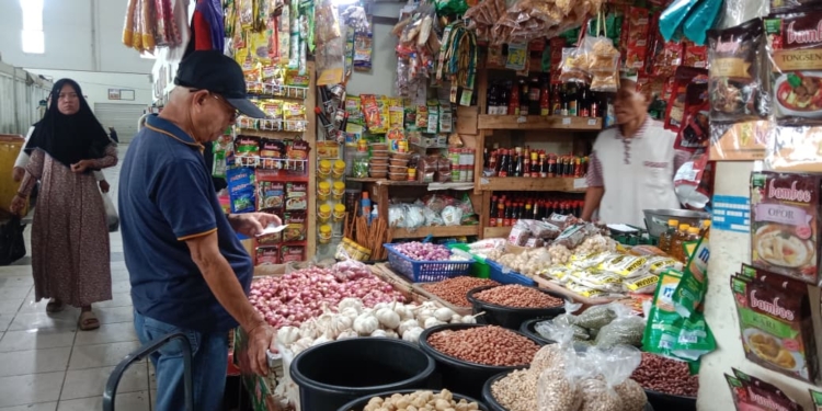 Stok Lancar, Harga Bawang Merah dan Putih di Banjarbaru Mengalami Penurunan